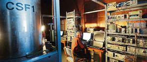Quantentechnik: Das Bild zeigt die Atomuhr CSF 1 in der Physikalisch-Technischen Bundesanstalt in Braunschweig. 