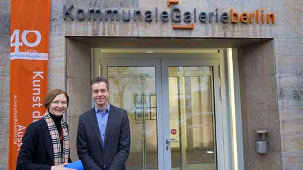 Elke von der Lieth, Leiterin der Kommunalen Galerie Berlin, mit dem Freundeskreisgründer Stefan Evers (CDU).