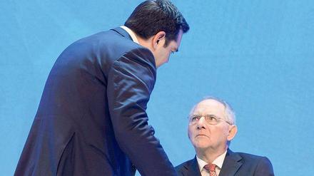 Tsipras will einen Sondergipfel, Schäuble sagt Nein. 