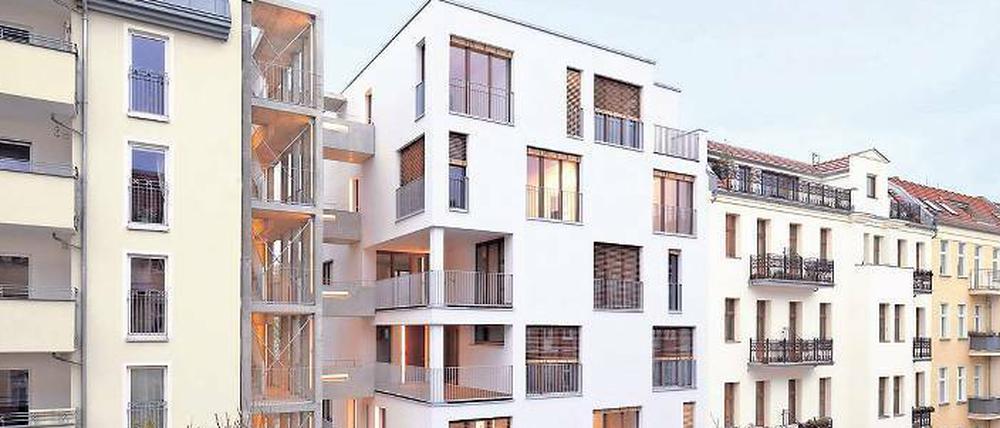 Das Projekt e3 wurde auf einem Grundstück in der Esmarchstraße (Prenzlauer Berg) realisiert. Es war das europaweit erste Holzgebäude dieser Höhe. 