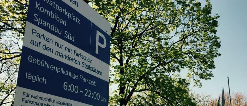 Zahlen, bitte! Jetzt auch am Schwimmbad an der Gatower Straße in Spandau.