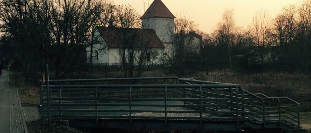 Die Dorfkirche Staaken im März 2016.