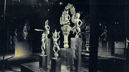  Désiré Feuerle präsentiert in einem ehemaligen Bunker am Landwehrkanal seine Sammlung ostasiatischer antiker Kunst.