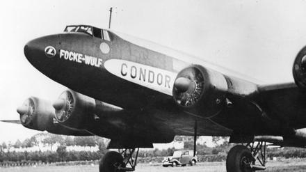 Die „Condor“ rollt in Staaken zum Start nach New York.