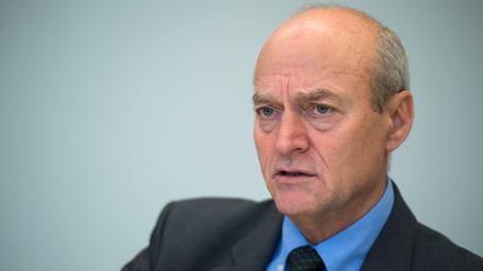 Gerhard Schindler, scheidender Präsident des Bundesnachrichtendienstes (BND). Möglicherweise will die Regierung ihn durch einen Schweigsameren ersetzen.