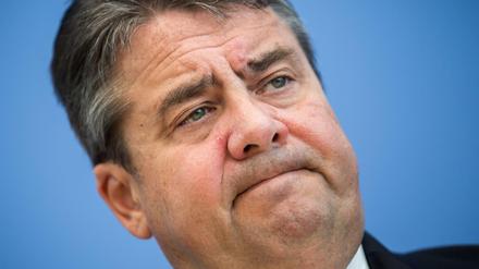 Bundeswirtschaftsminister Sigmar Gabriel (SPD) ist krank und muss seine Iran-Reise absagen.