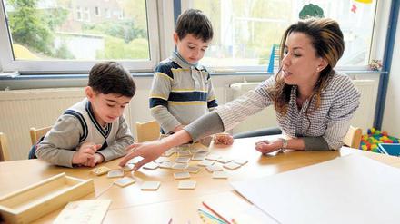 Frühes Fördern. Der Aktionsrat Bildung fordert, eine Kitapflicht für Flüchtlingskinder im Vorschulalter zu prüfen. 