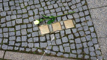 Stolpersteine in der Berliner City West.