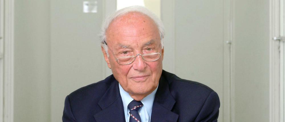 Ein Porträtfoto Eberhard Lämmerts.