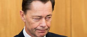 Der Ex-Vorstandsvorsitzende von Arcandor, Thomas Middelhoff, ist zu einer dreijährigen Haftstrafe verurteilt worden.