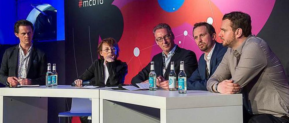 Bei einer Diskussion über das Jugendangebot von ARD und ZDF kündigten RBB-Intendantin Dagmar Reim und Helge Jürgens vom Medienboard Berlin-Brandenburg den Webvideo-Wettbewerb Wigo an.