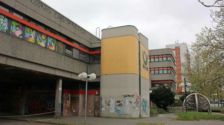 Die Postruine in Spandau soll bald abgerissen werden.