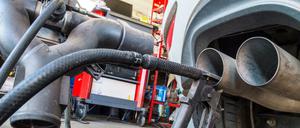 Das Verkehrsministerium will nun auch die CO2-Werte von Fahrzeugen überprüfen lassen.