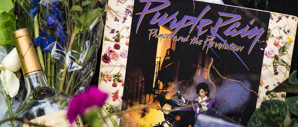Trauer um den "Purple Rain"-Prinzen: auf der 1st Avenue in Minneapolis/Minnesota, nach dem Tod von Prinz am 21. April. 