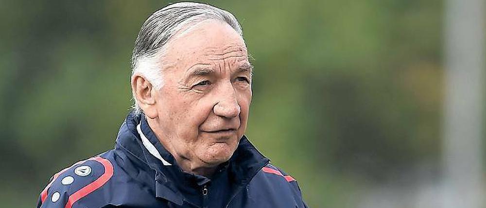 Hart, aber herzlich. Bernd Schröder, Turbines scheidender Trainer.