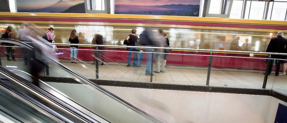 Der S-Bahnhof Alexanderplatz.