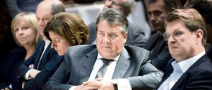 Sigmar Gabriel und die SPD-Spitze am Montag im Willy-Brandt-Haus.
