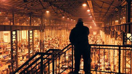 Power von der Spree.Wo einst Nachtflohmärkte in Industriehallen lockten, wollen bald Mieter und Wohnungsbesitzer ihre Ruhe. 