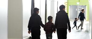 Notunterkunft. Kinder im Heim im Tempelhofer Flughafen.