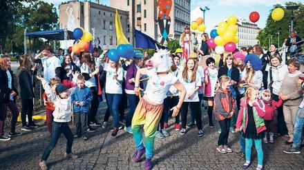 Zur Vorstellung des Programms der „Europäischen Kulturhauptstadt 2016“ fanden im vergangenen Juni auf 26 Breslauer Brücken Happenings und Performances statt.
