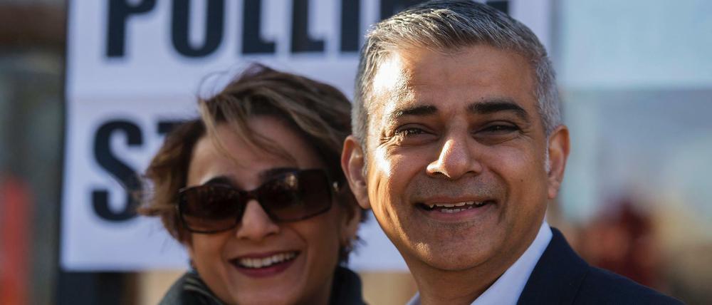 Neuer Bürgermeister von London: Labour-Politiker Sadiq Khan mit seiner Frau Saadiya. 