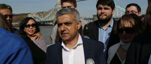 Der 45-jährige Sadiq Khan ist Sohn eines Einwanderers aus Pakistan. 