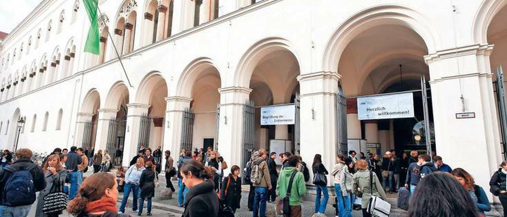 Aufgestellt. Die LMU München will erneut einen Einzelantrag einreichen.