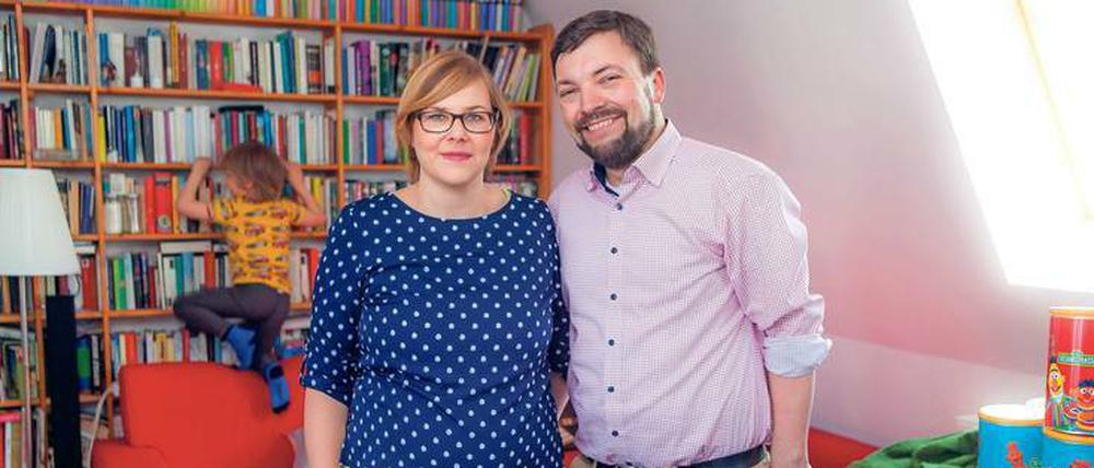 Im Familiennetz. Die Berlinerin Anne-Lu Kitzerow-Manthey mit Mann und Kind
