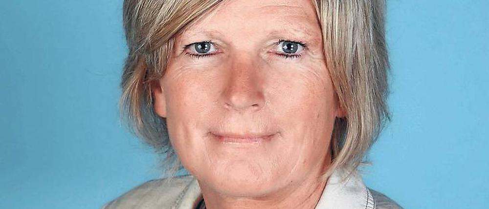 Anstoß am 11. Juni. Dann wird Claudia Neumann die EM-Gruppenbegegnung Wales gegen Slowakei kommentieren. Am 17. 6. folgt die Partie Italien gegen Schweden.