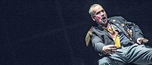 Monsterschach. Ingo Hülsmann bleibt als Oberbefehlshaber ziemlich allein auf weiter Flur. 