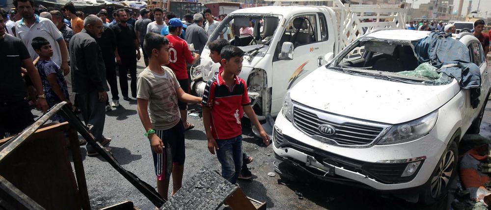 Bei dem Autobomben-Anschlad in Sadr City in der irakischen Hauptstadt Bagdad sind 64 Menschen gestorben.