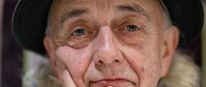 Der Musiker und Schlagzeuger der Band "Trio", Peter Behrens, ist nach Medienberichten im Alter von 68 Jahren verstorben.