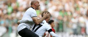 Obenauf. Andre Schubert ist statistisch der beste Trainer in der Geschichte von Borussia Mönchengladbach. Aber auf Statistiken steht Schubert ja nicht so.