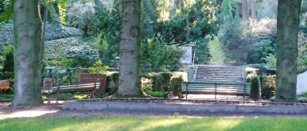 Ein Teil des Friedhofs Heerstraße.