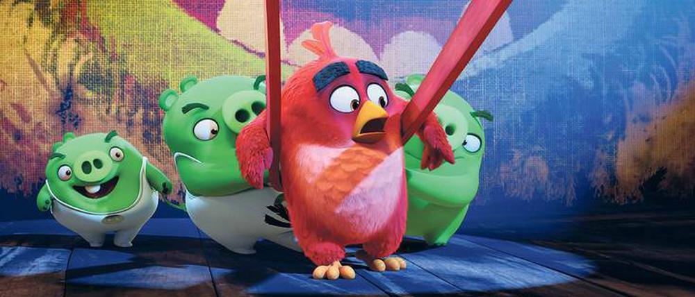 Frieden schaffen mit immer weniger Vögeln. Red wird von den Schweinen als Vogelschleuder-Testperson missbraucht.