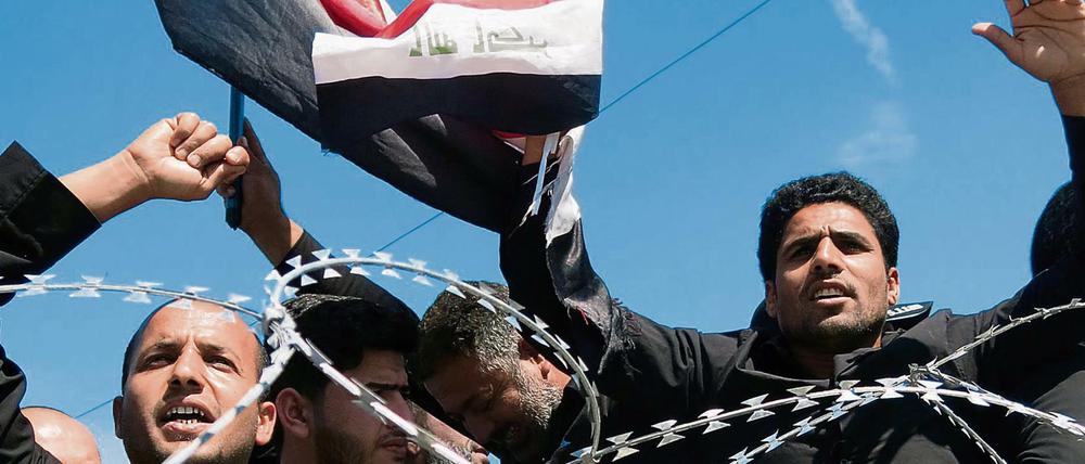Das gespaltene Land. In Iraks Hauptstadt Bagdad haben vor kurzem Tausende Schiiten gegen Korruption und Vetternwirtschaft der Machtelite protestiert.