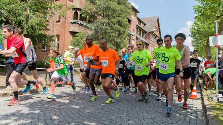  mStart zum Run of Spirit im vergangenen Jahr, mit der Nummer 774 Henry Wanyoike.