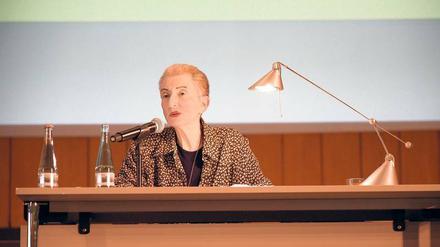 „Wenn diese Freiheit existiert“. Hélène Cixous bei der Hegel-Lecture im Henry-Ford-Bau der Freien Universität. 