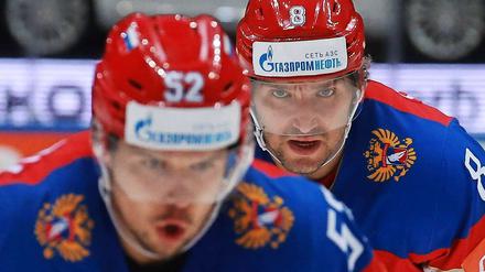 Schwere Brocken. Im Viertelfinale wartet Russland mit Superstar Alexander Owetschkin (rechts).