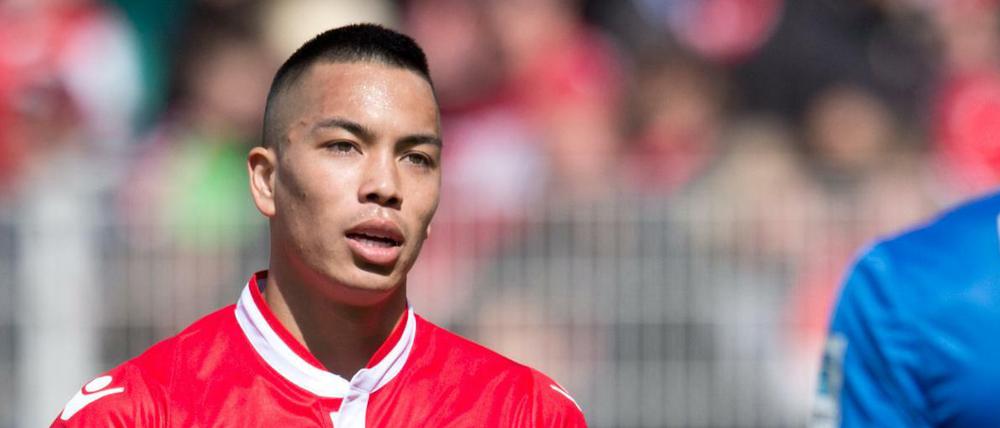 Bald ein Hamburger: Bobby Wood.