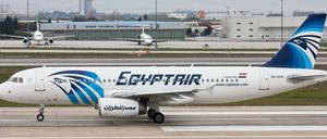Ein Airbus A320 der Fluggesellschaft Egypt Air, wie er auch zwischen Paris und Kairo im Einsatz war.