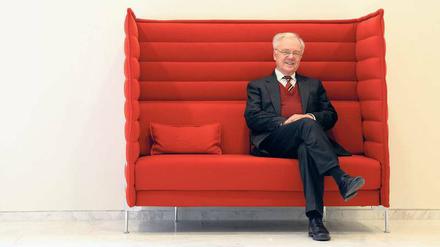 Auf der Ehrencouch. Als erster Brandenburger Ministerpräsident wurde Manfred Stolpe zur Identifikationsfigur. 