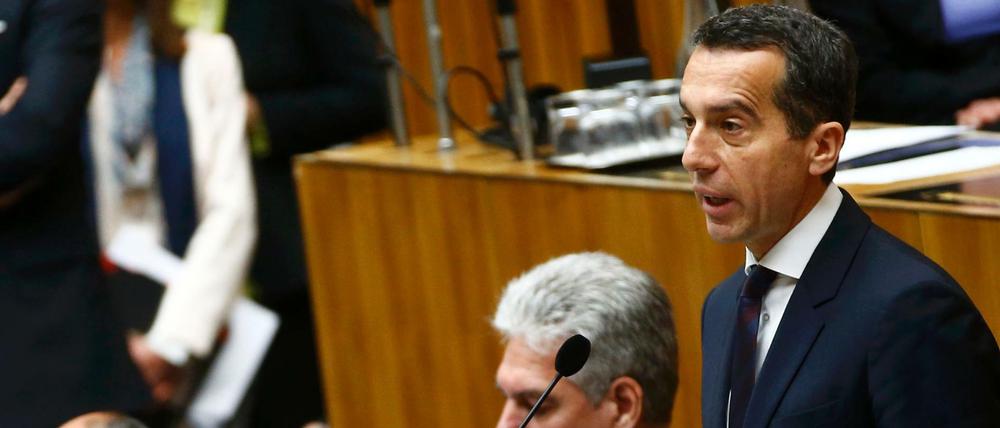 Konkrete Maßnahmen stellte Christian Kern (rechts) im Parlament noch nicht vor.