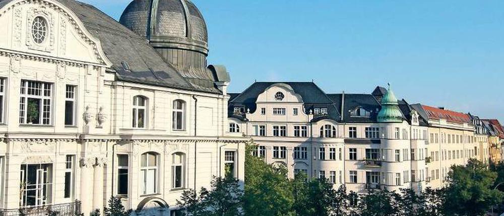 Vorne der Tauentzien, hinten Halensee: Der Kurfürstendamm bleibt die Schlagader der City West.