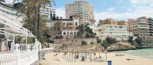 Lückenlos zugebaut. Die Cala Major, unweit von Palma, war in den 60er Jahren ein Idyll für Kenner. Auch Hollywood-Star Errol Flynn wohnte hier.