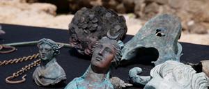 Diese antiken Stücke wurden auf dem Meeresboden bei Caesarea gefunden.