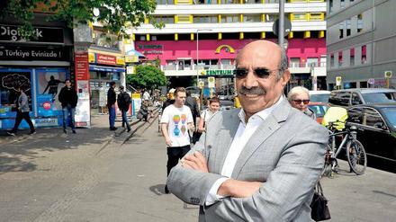 Seit Jahren engagiert. Kazim Baba, seit den 80ern in Deutschland, setzt sich in Berlin für die Kurden ein. Deren Zentrum nahe dem Kottbusser Tor ist in der Gemeinde bekannt.