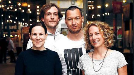 Das Team von "Ask Helmut": Bettina Schöder, Niels Hoffmann, Beat Halberschmidt und Conny Lohmann (v.l.).