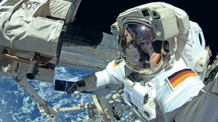 All-Tag. Der deutsche Astronaut Alexander Gerst arbeitete schon 2014 an der Internationalen Raumstation ISS. 2018 darf er wieder dorthin zurückkehren. 