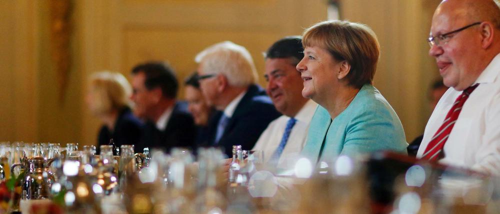 Gute Stimmung: Das Bundeskabinett in Meseberg